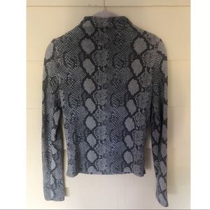 Gray Snake-Print Cowl Neck Sweater - Women